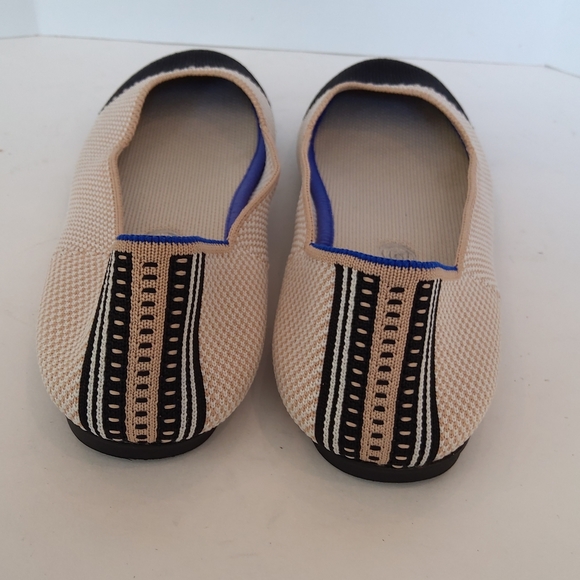 ROTHY'S cream color the square in tuxedo captoe - Picture 10 of 11